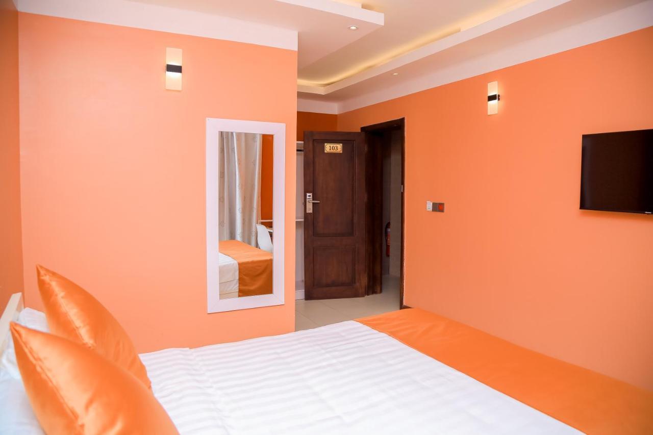 Hotel Amaranth Dar es Salaam Exteriör bild